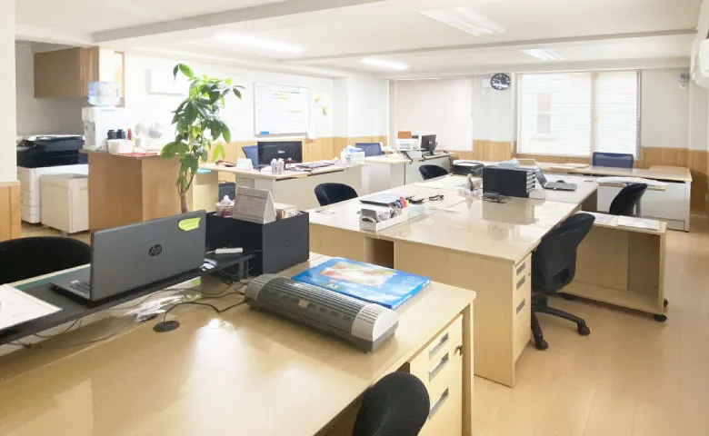 会社内観